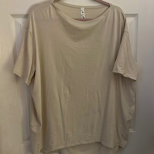 Lululemon Cream Woman’s T-Shirt